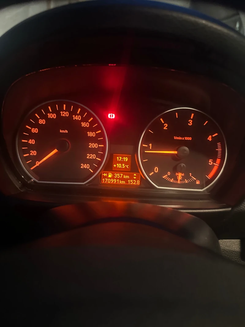 BMW 118, снимка 9 - Автомобили и джипове - 52777761