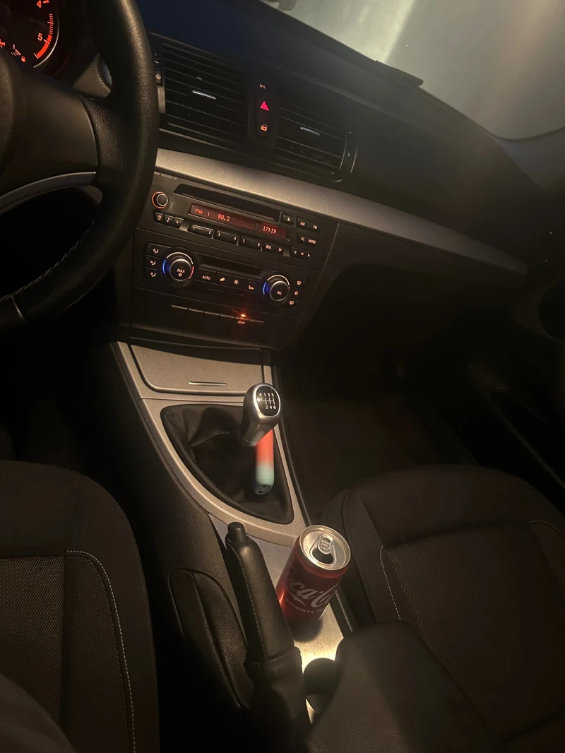 BMW 118, снимка 10 - Автомобили и джипове - 52777761