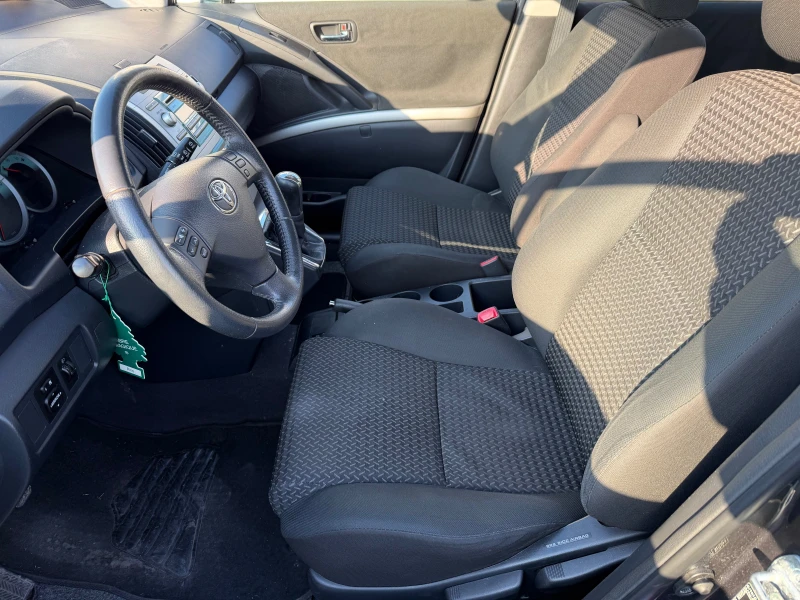 Toyota Corolla verso 1.6 VVTI, снимка 9 - Автомобили и джипове - 53155287