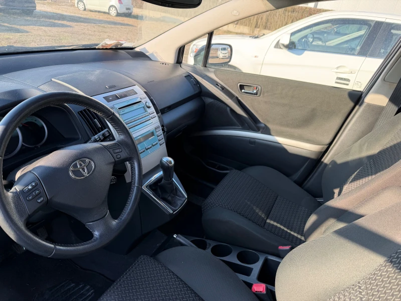 Toyota Corolla verso 1.6 VVTI, снимка 11 - Автомобили и джипове - 53155287