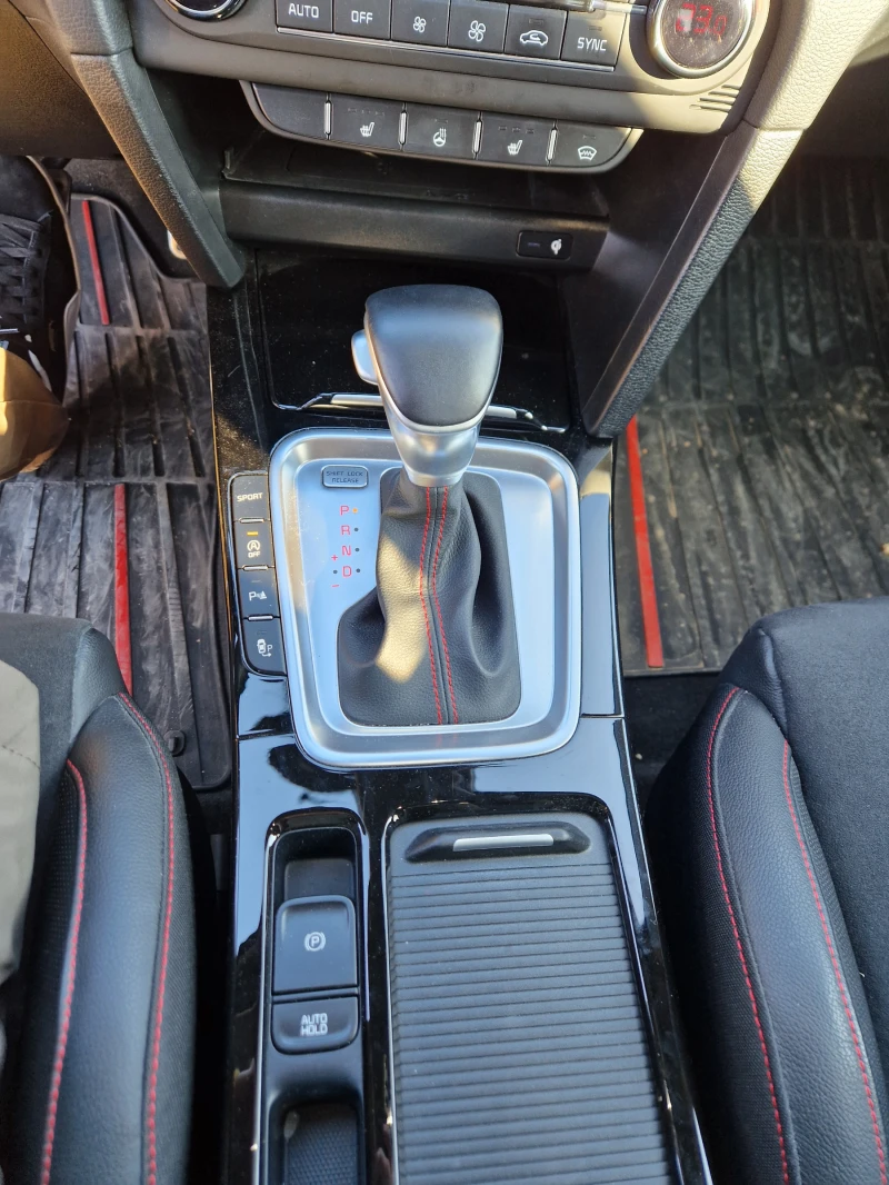 Kia Ceed GT, снимка 9 - Автомобили и джипове - 53159215