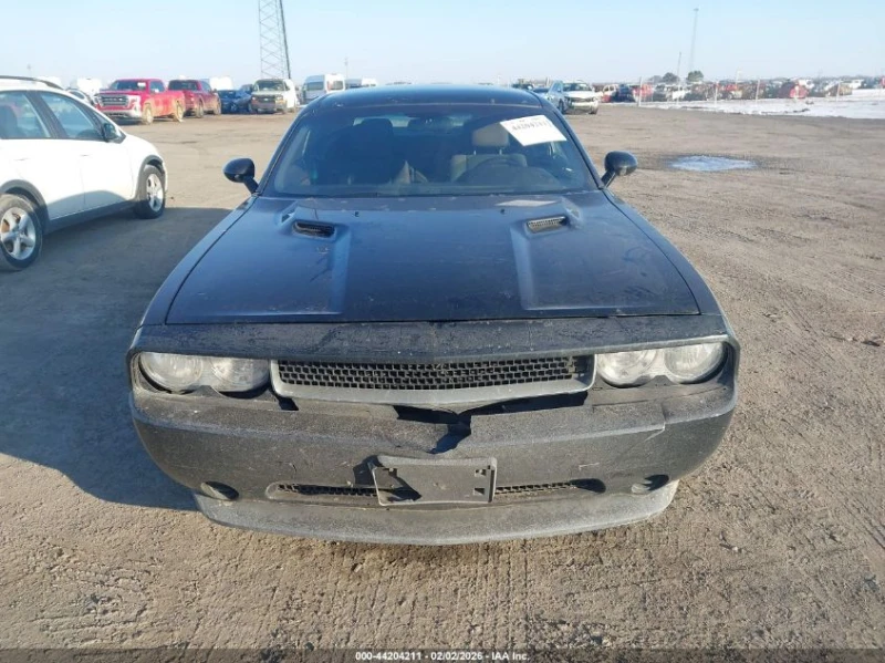 Dodge Challenger SXT, снимка 12 - Автомобили и джипове - 53554555