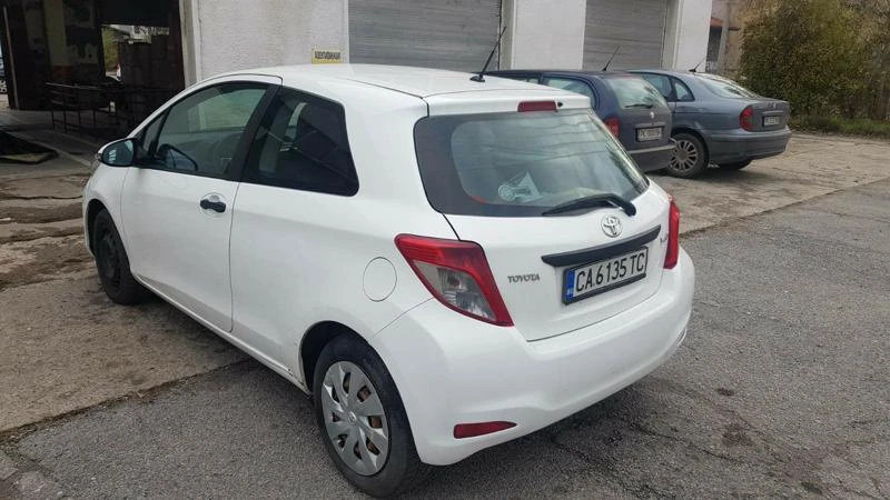 Toyota Yaris 1.4D4D na 4asti, снимка 2 - Автомобили и джипове - 30675522