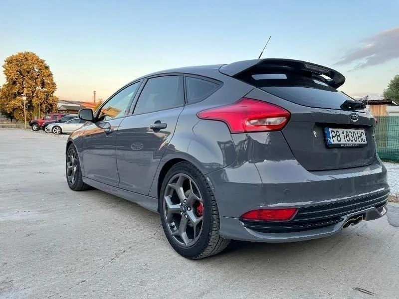 Ford Focus ST - изображение 6