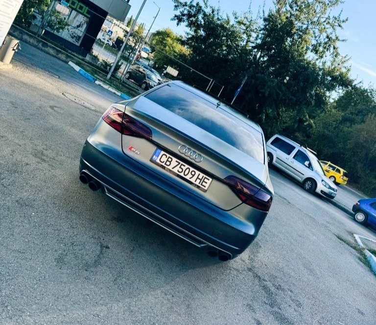 Audi S8, снимка 4 - Автомобили и джипове - 48287491