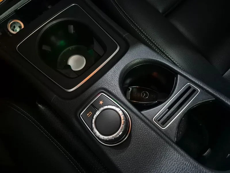 Mercedes-Benz A 200 W176, снимка 12 - Автомобили и джипове - 55951546
