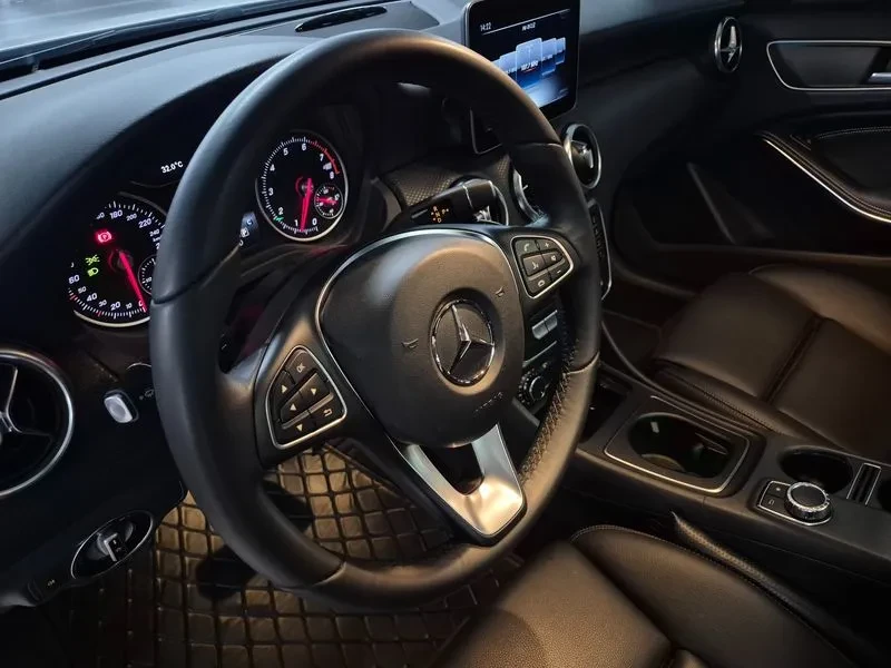 Mercedes-Benz A 200 W176, снимка 8 - Автомобили и джипове - 55951546