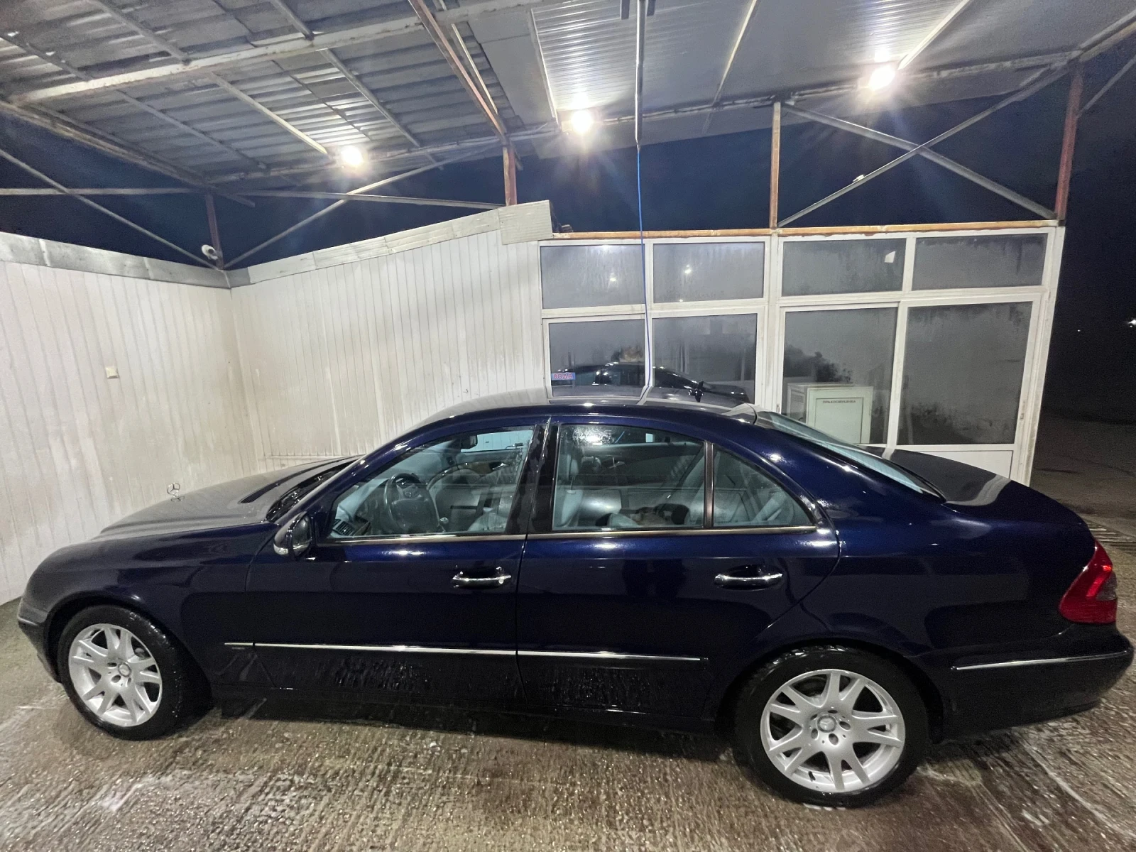 Mercedes-Benz E 280 CDI - изображение 3