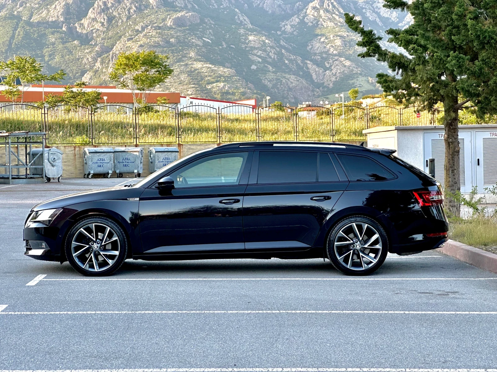 Skoda Superb Sportline 2.0 TDI 4x4 Digital Matrix - изображение 7