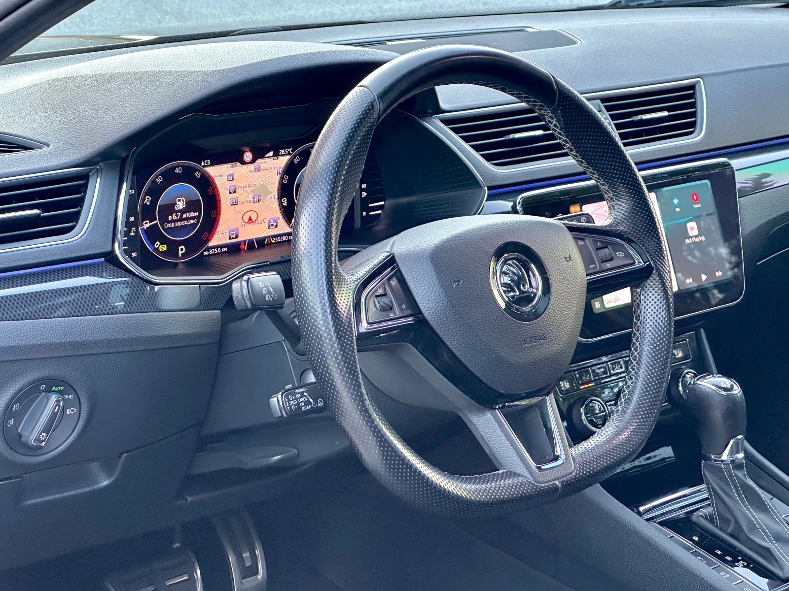 Skoda Superb Sportline 2.0 TDI 4x4 Digital Matrix - изображение 9