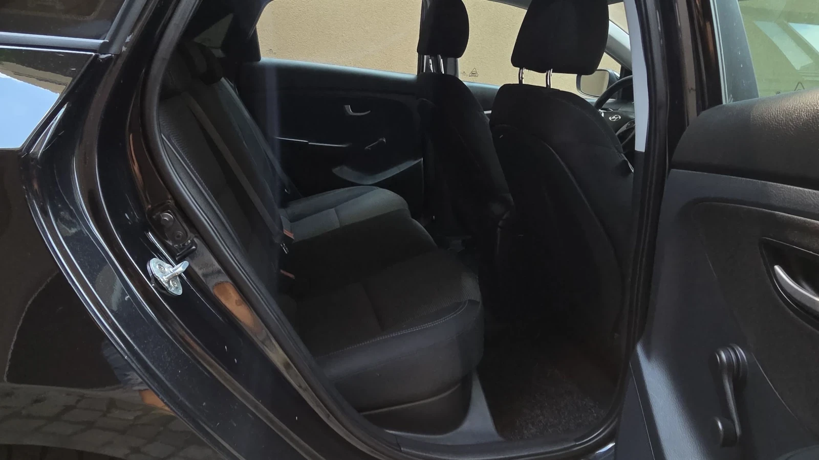 Hyundai I30 2013/ /1.6 CRDi/6  | Mobile.bg   12