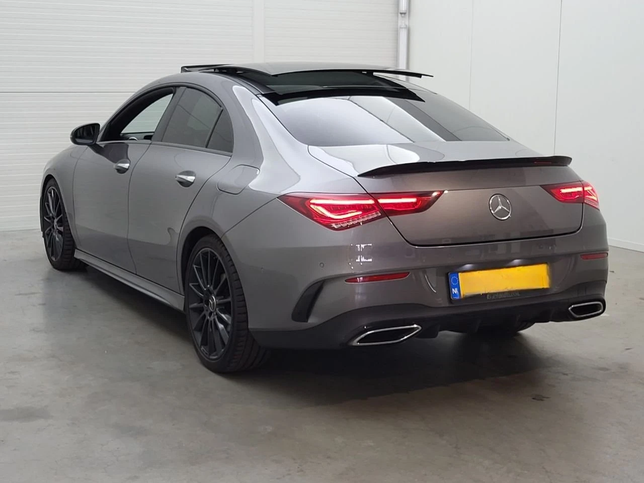 Mercedes-Benz CLA 180 AMG Package - изображение 3