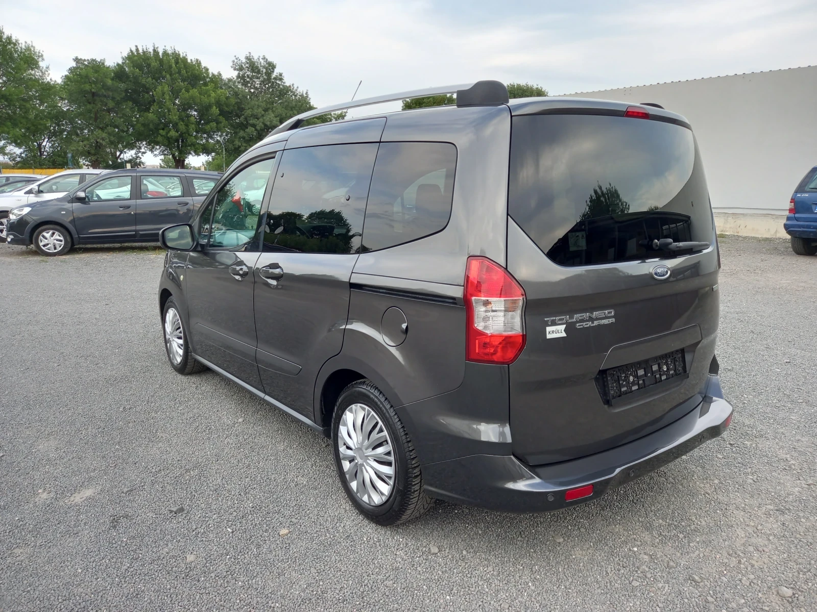 Ford Courier TOURNEO  - изображение 6