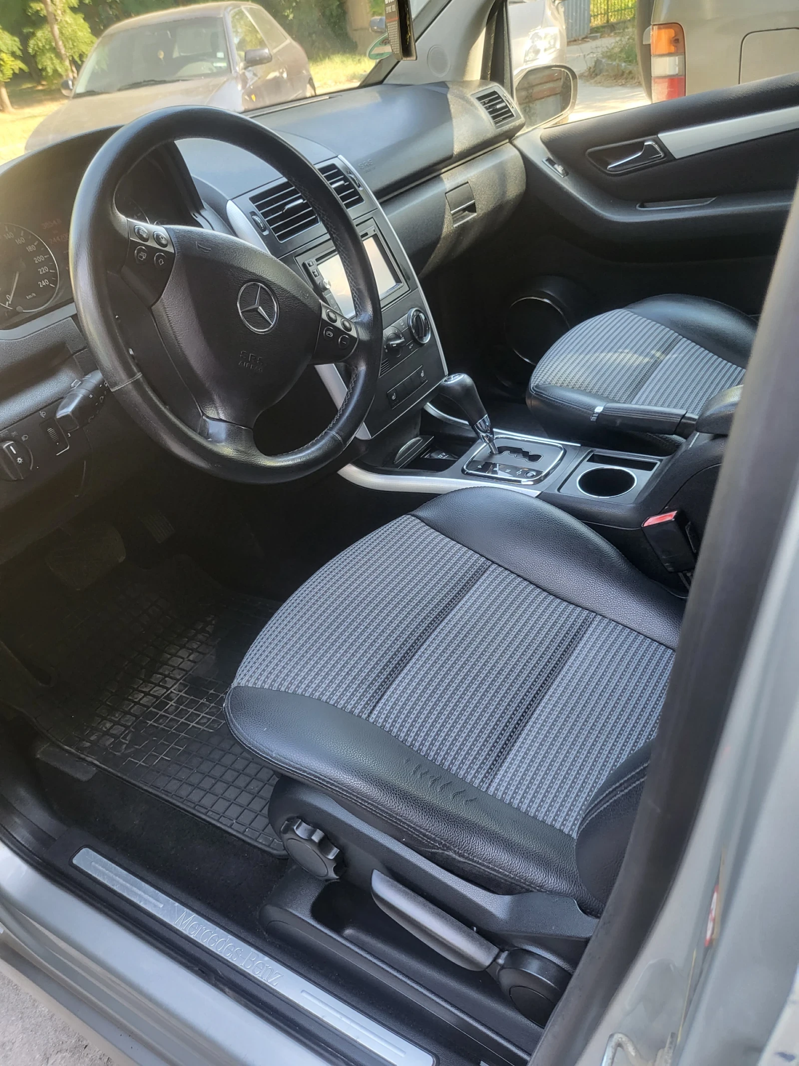 Mercedes-Benz A 190  - изображение 4