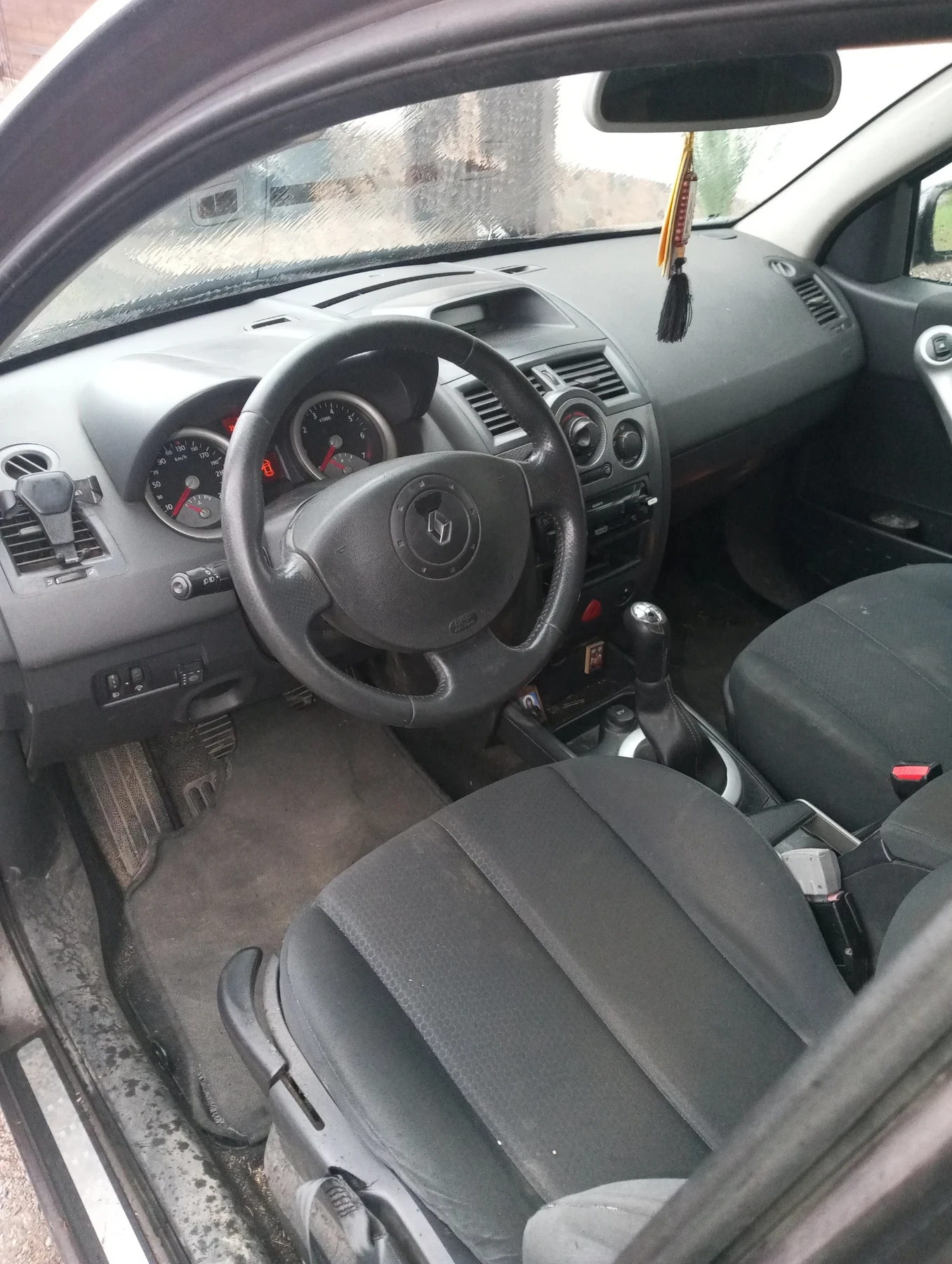 Renault Megane  - изображение 9