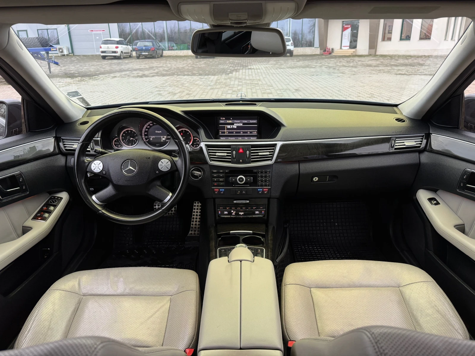 Mercedes-Benz E 350 . . .  | Mobile.bg   10