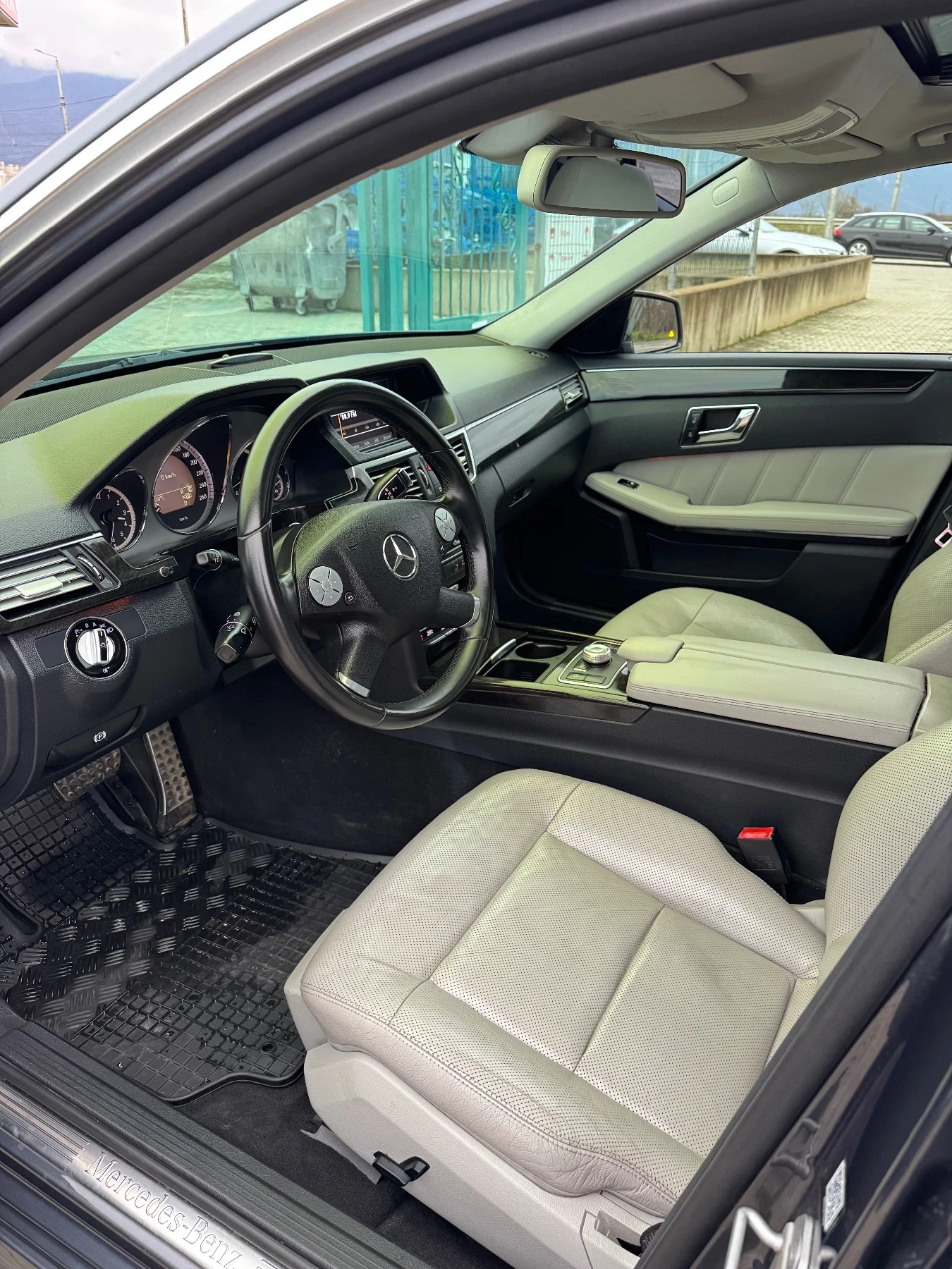 Mercedes-Benz E 350 . . .  | Mobile.bg   8