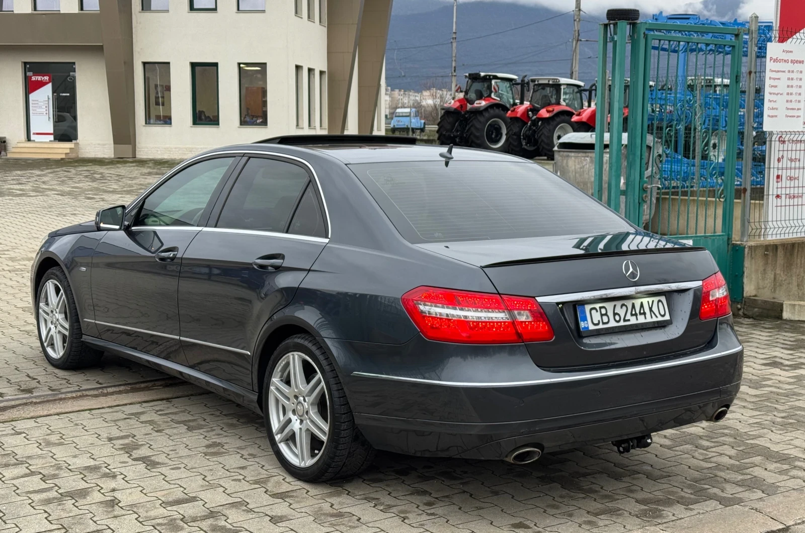 Mercedes-Benz E 350 . . .  | Mobile.bg   4