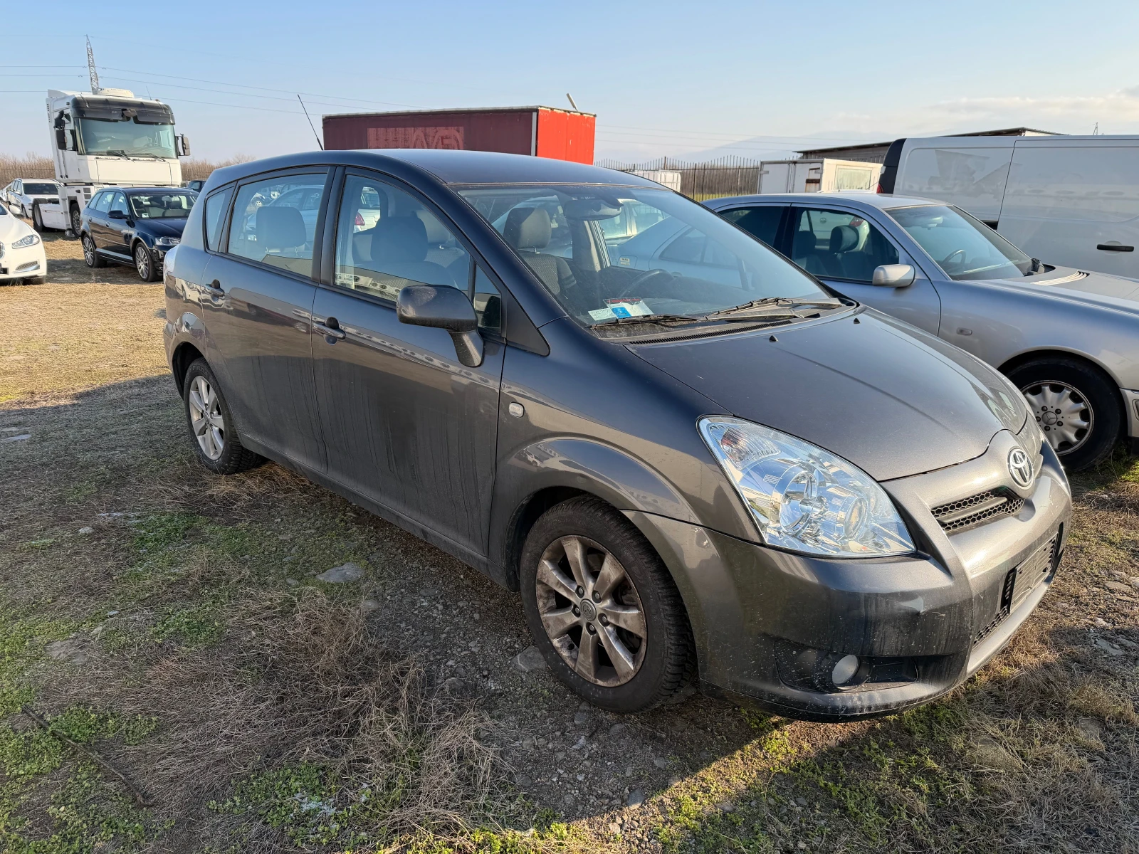 Toyota Corolla verso 1.6 VVTI - изображение 3