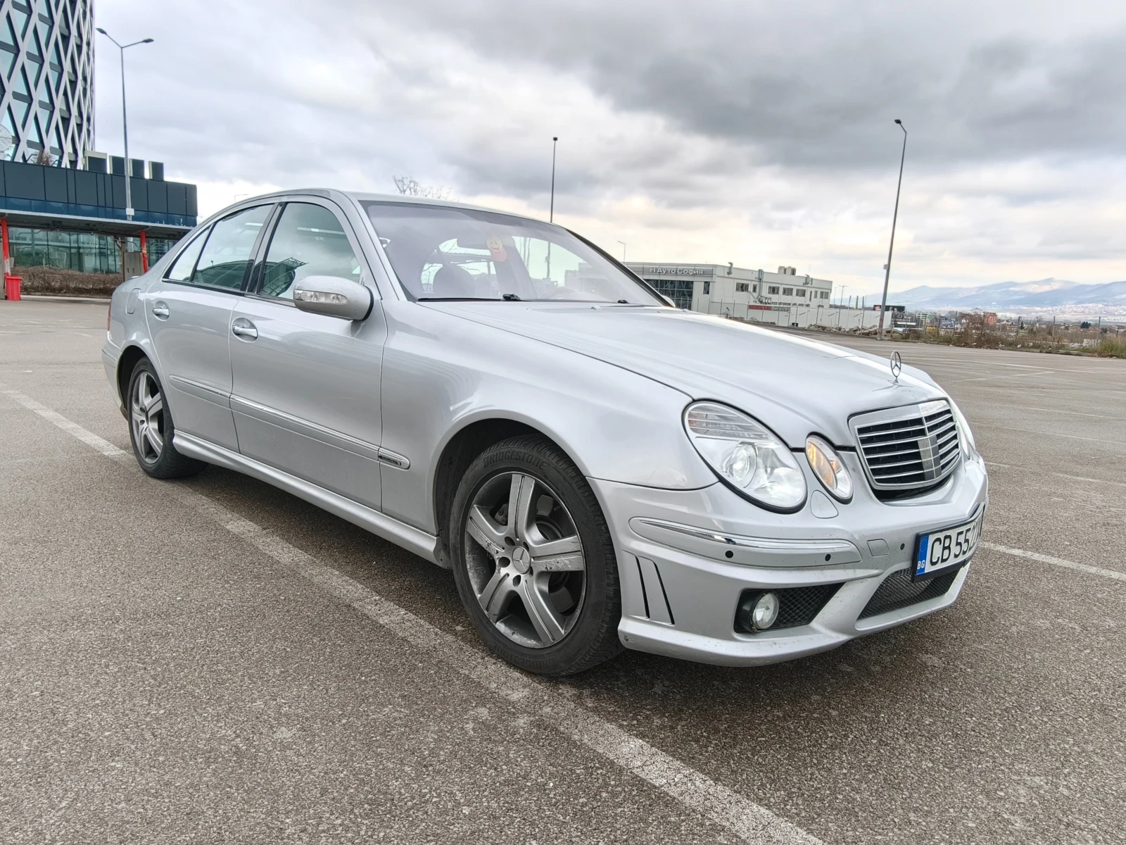 Mercedes-Benz E 500 W211, снимка 3 - Автомобили и джипове - 54007995