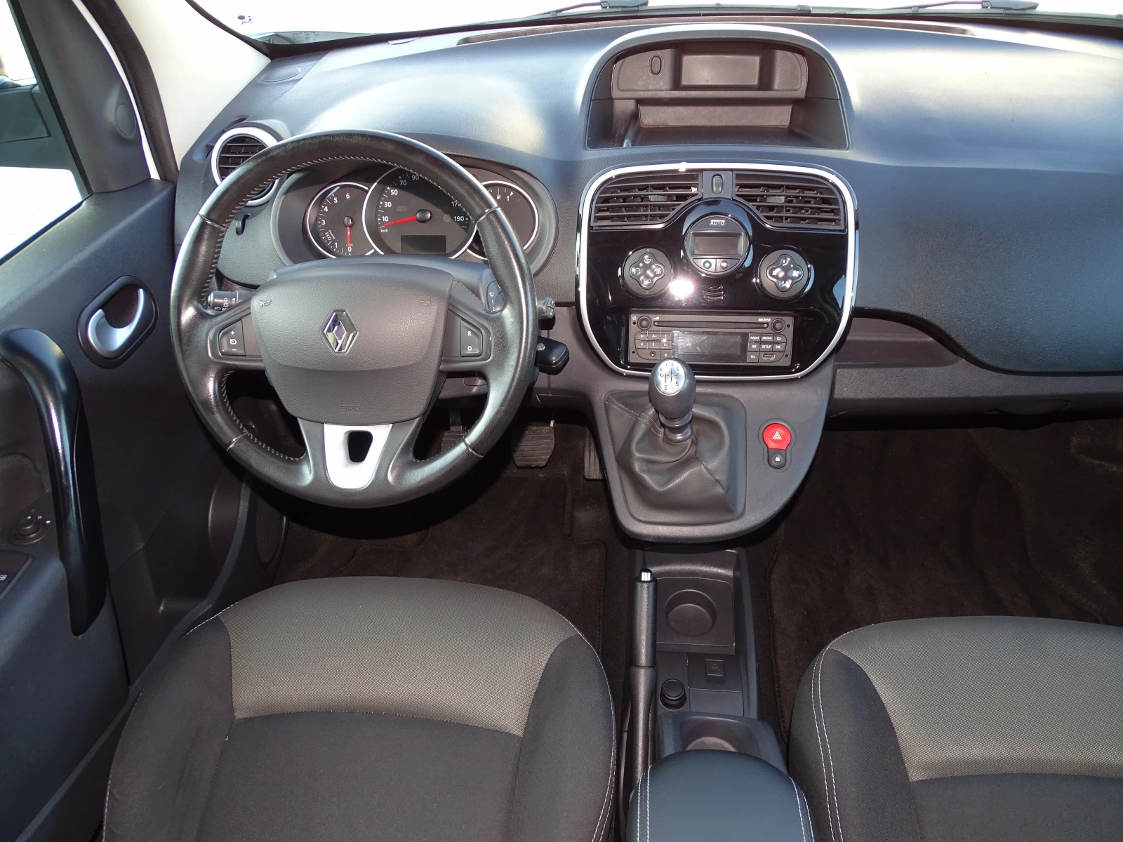 Renault Kangoo 1.5DCI_LIMITED_* , снимка 13 - Автомобили и джипове - 54106917