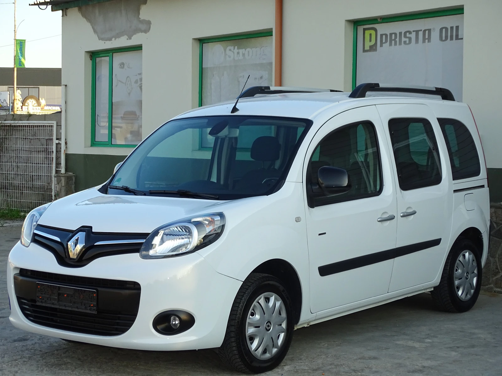 Renault Kangoo 1.5DCI_LIMITED_* , снимка 3 - Автомобили и джипове - 54106917
