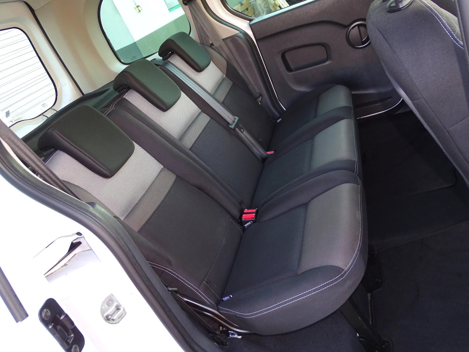 Renault Kangoo 1.5DCI_LIMITED_* , снимка 11 - Автомобили и джипове - 54106917