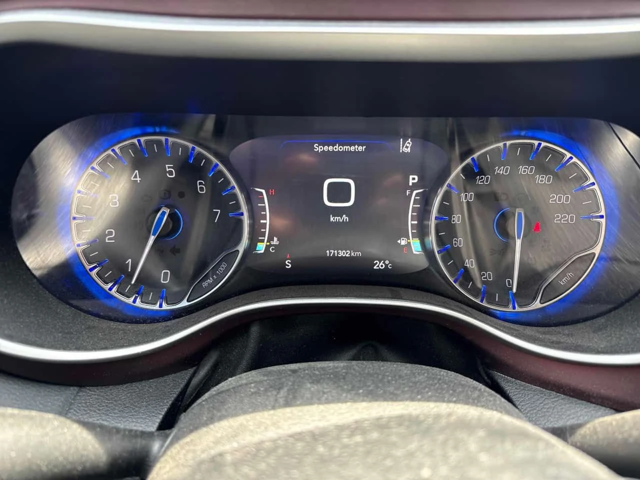 Chrysler Pacifica * Touring L 35th Anniversary * АВТОКРЕДИТ* , снимка 8 - Автомобили и джипове - 54803897