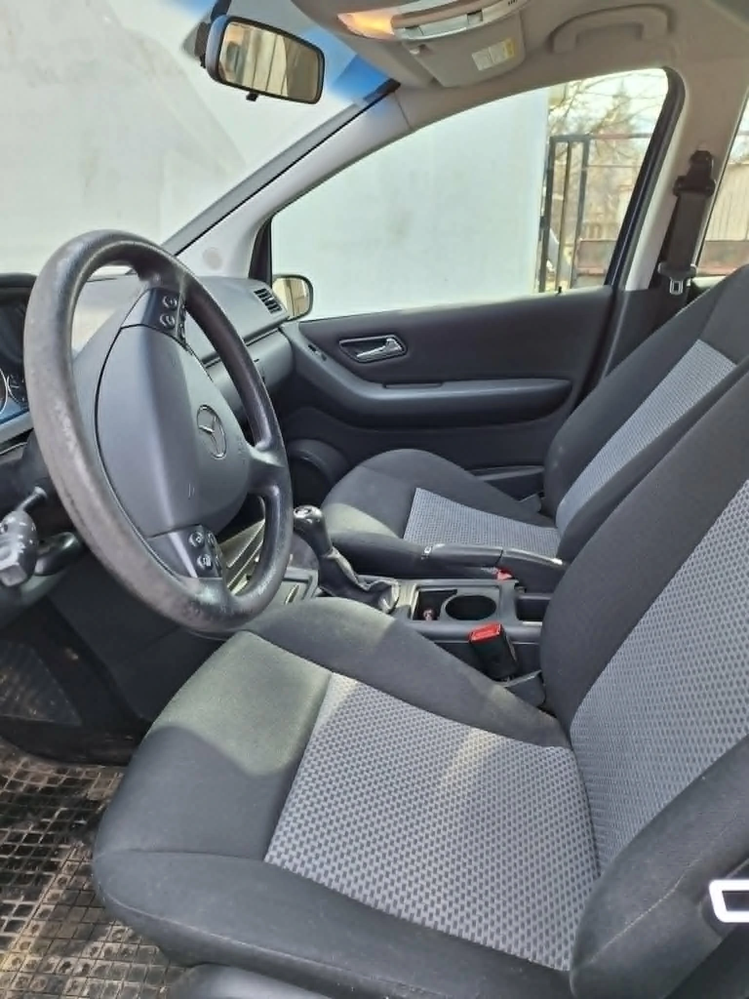 Mercedes-Benz 126-260, снимка 4 - Автомобили и джипове - 54820944