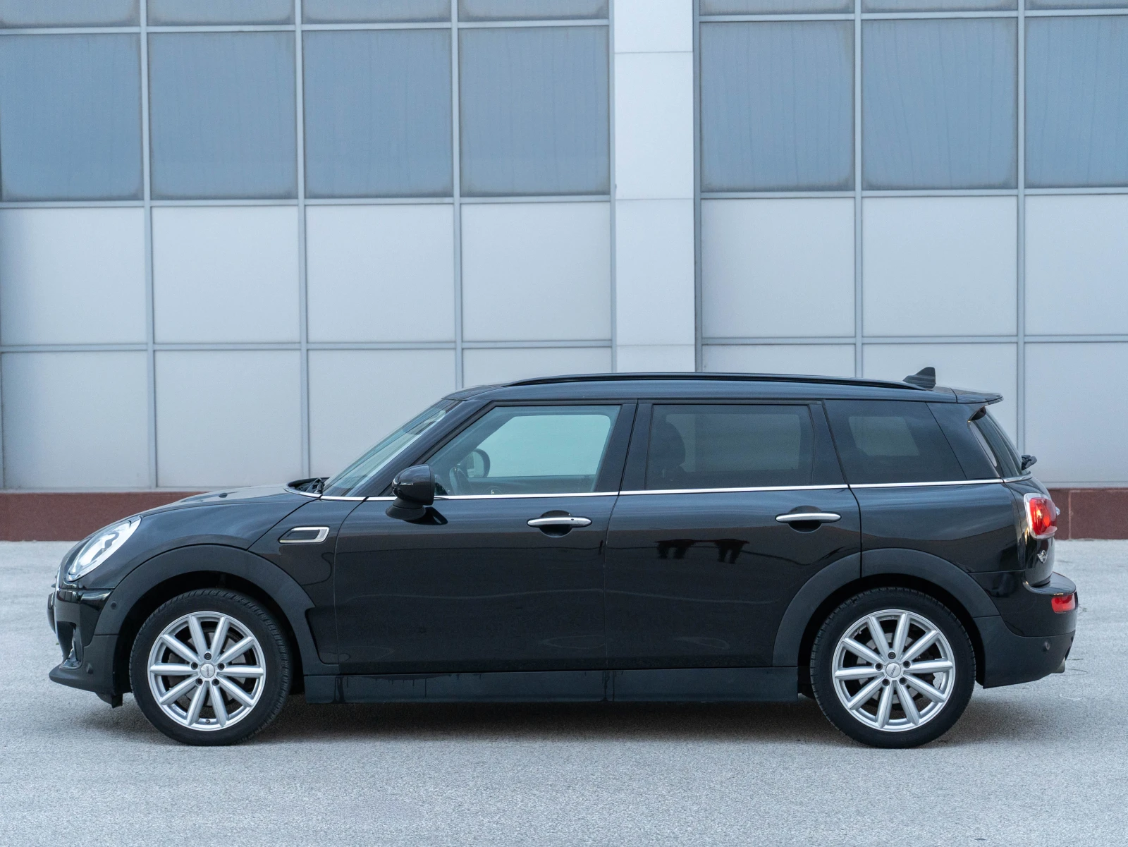Mini Clubman 2.0 d 150 кс 124 000 Реални км HEAD UP NAVI LEADER, снимка 4 - Автомобили и джипове - 55003606