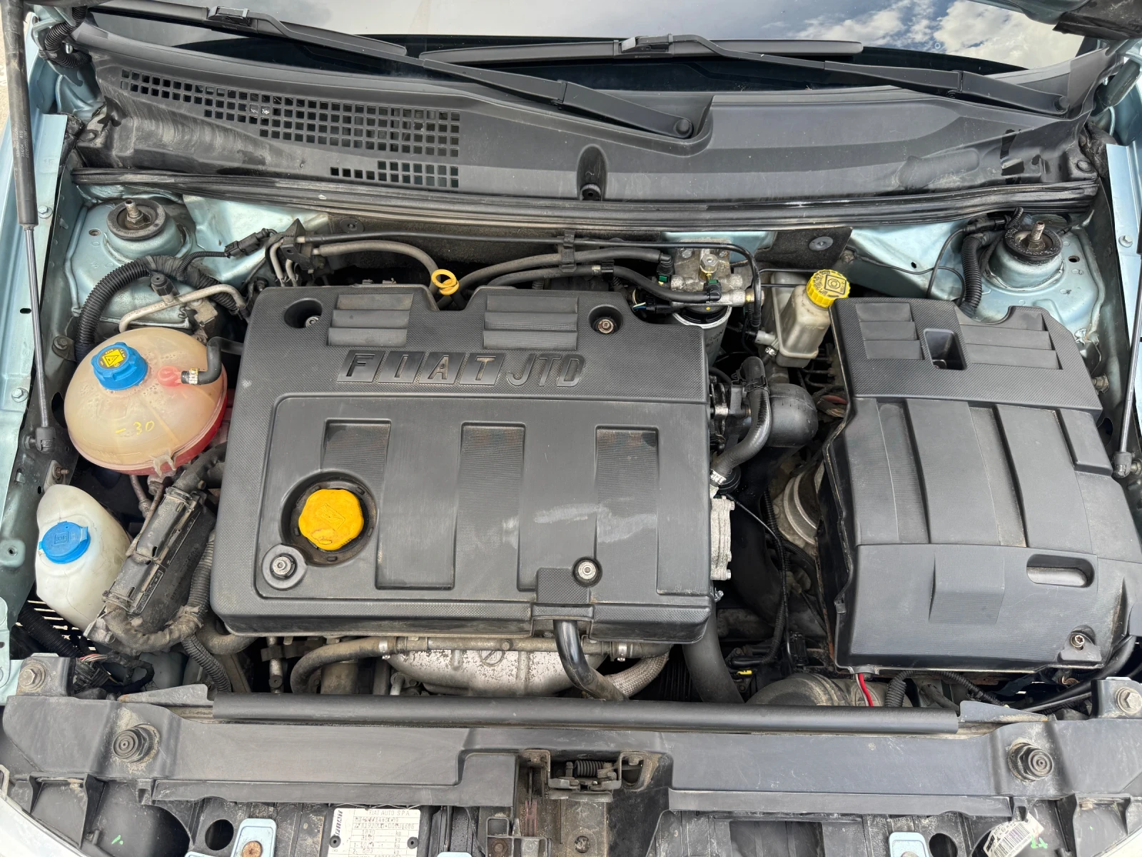 Fiat Stilo 1.9 JTD, снимка 9 - Автомобили и джипове - 55064874
