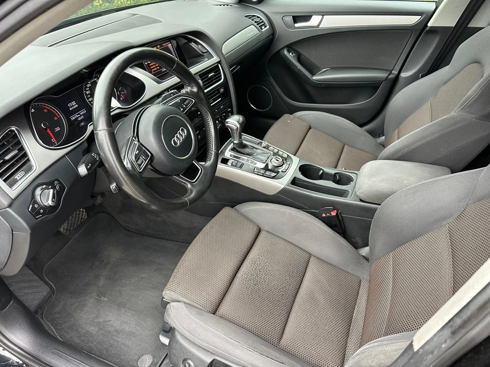 Audi A4 All Road * Bang&Olufsen* ЛИЗИНГ/БАРТЕР, снимка 11 - Автомобили и джипове - 55173843