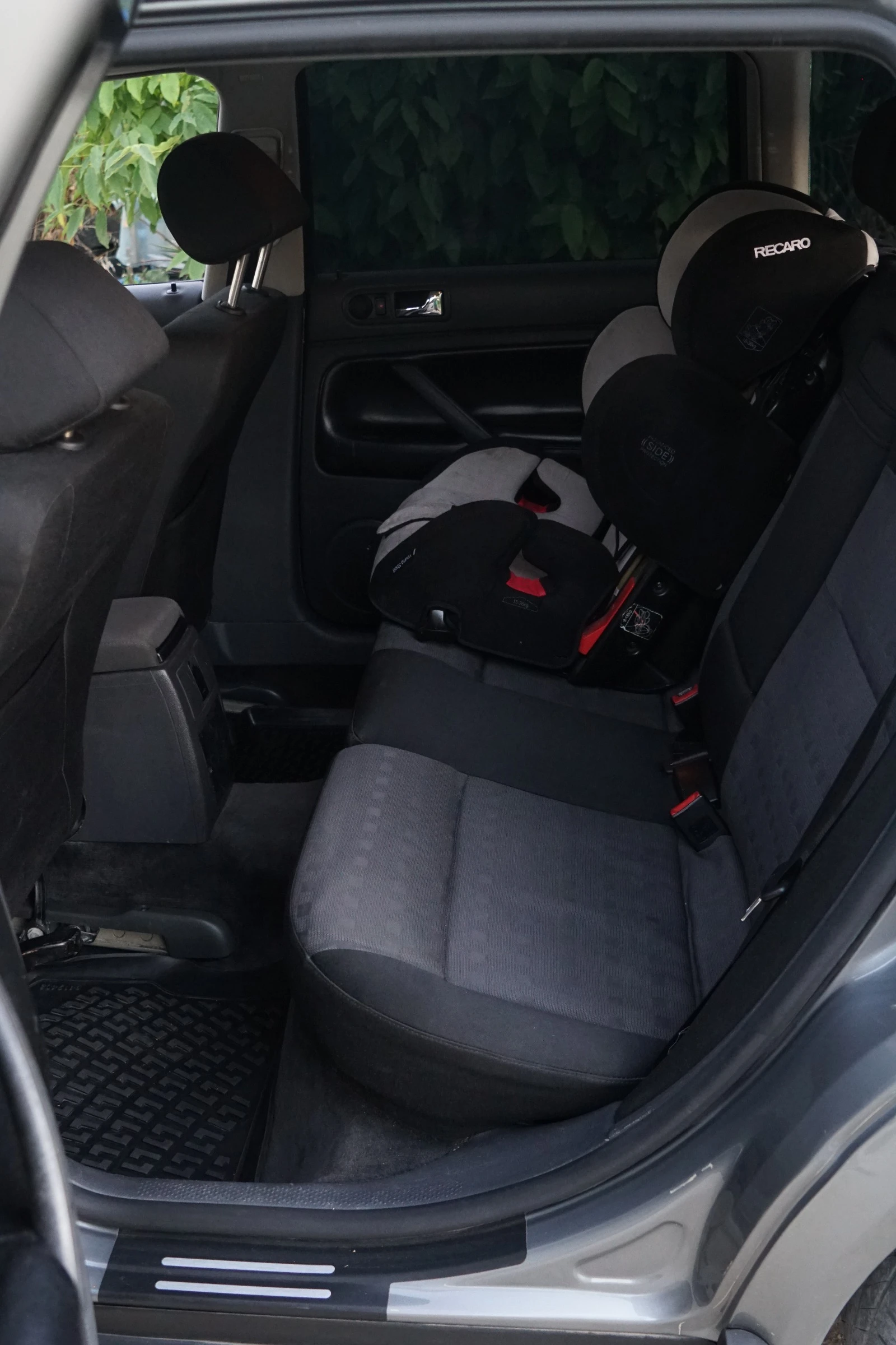 VW Passat 1.9 TDI, снимка 9 - Автомобили и джипове - 55849420