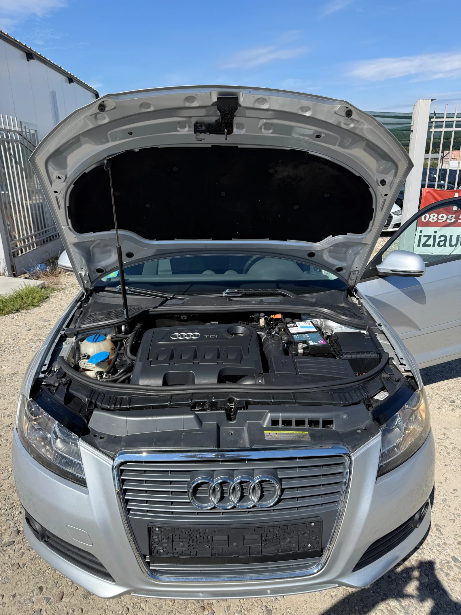 Audi A3 2.0TDI* АВТОМАТИК* ЛИЗИНГ, снимка 14 - Автомобили и джипове - 56223522