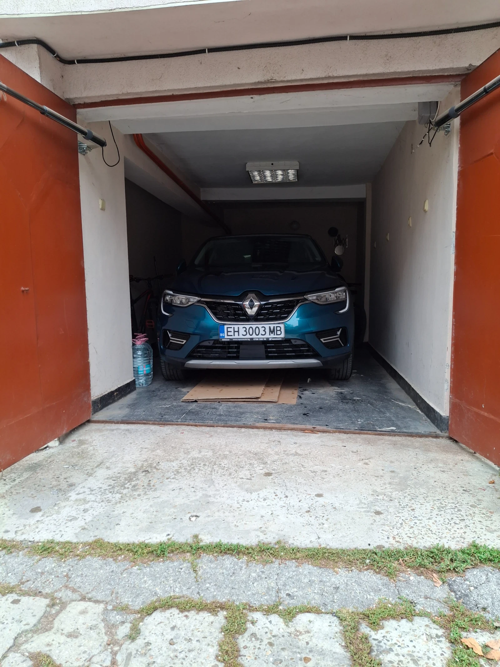 Renault Arkana Хибрид, снимка 9 - Автомобили и джипове - 56642739