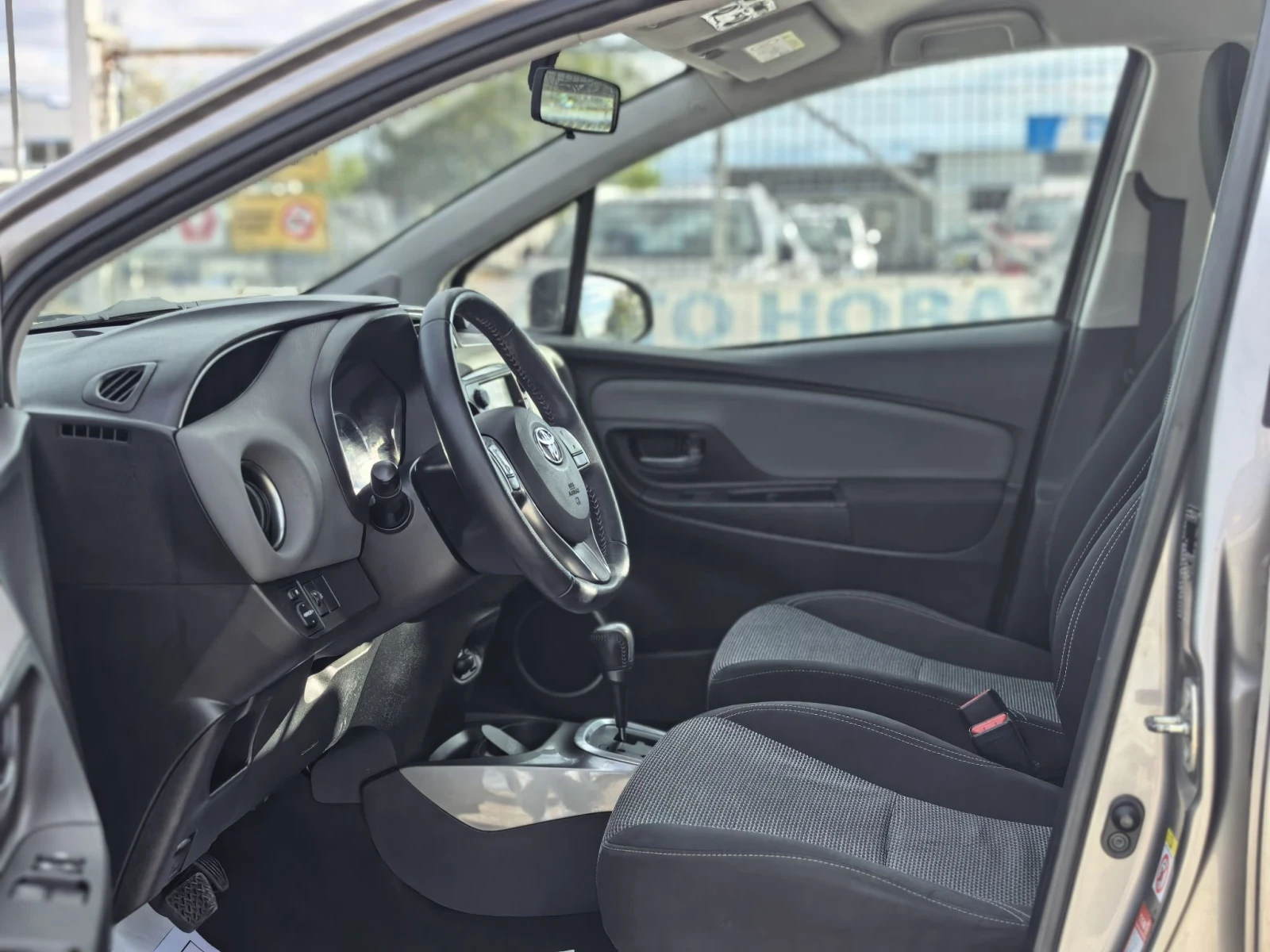 Toyota Yaris 1.5 ������ 100 �.� 128 000 ��! ��� ������! ����  | Mobile.bg � ����������� 8