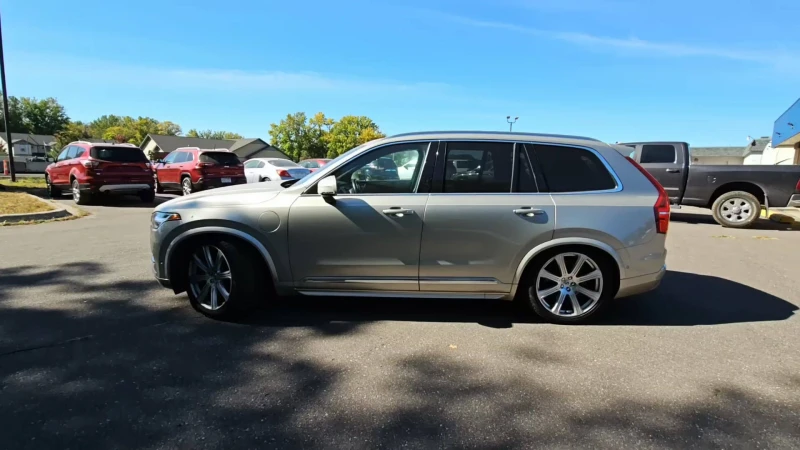 Volvo Xc90 Plug-In Hybrid T8 Inscription, снимка 3 - Автомобили и джипове - 47520026