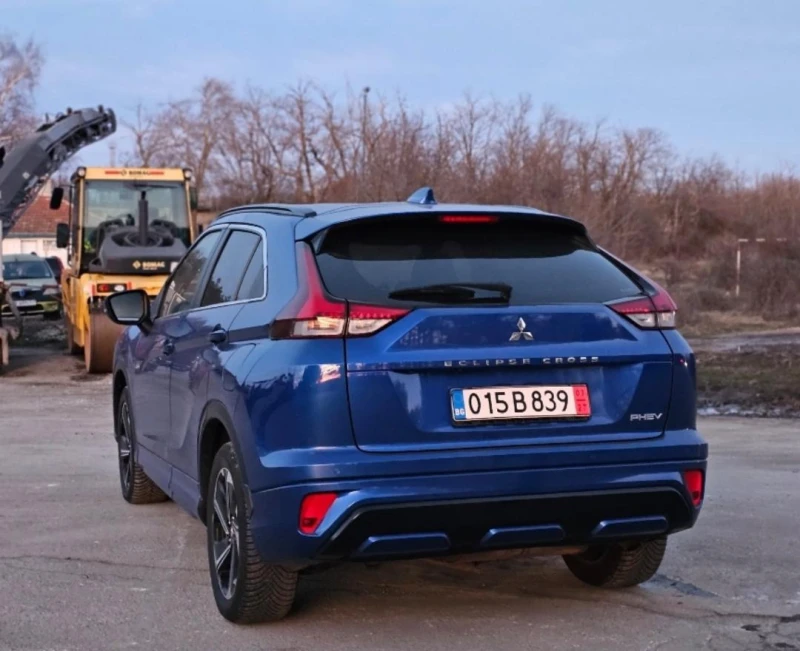 Mitsubishi Eclipse Cross PHEV Топ Състояние, снимка 8 - Автомобили и джипове - 49409004