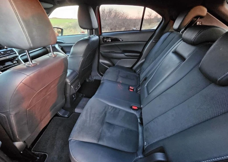 Mitsubishi Eclipse Cross PHEV Топ Състояние, снимка 14 - Автомобили и джипове - 49409004