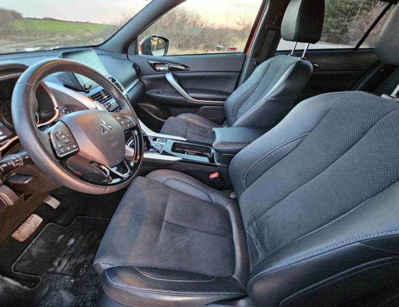 Mitsubishi Eclipse Cross PHEV Топ Състояние, снимка 13 - Автомобили и джипове - 49409004