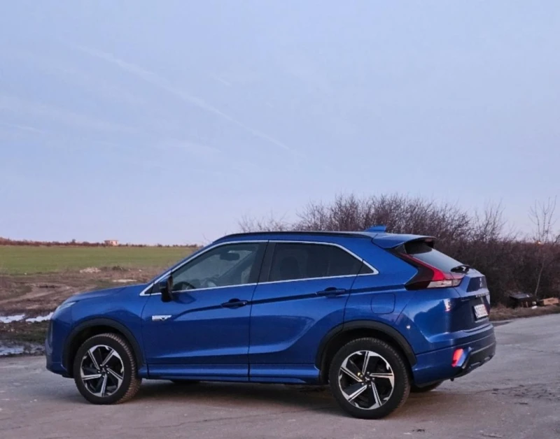 Mitsubishi Eclipse Cross PHEV Топ Състояние, снимка 9 - Автомобили и джипове - 49409004