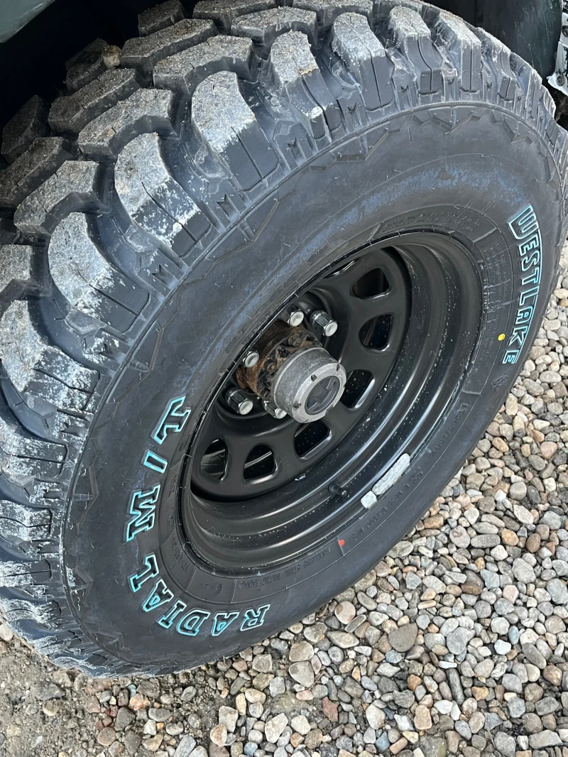 Nissan Terrano 2.7, снимка 10 - Автомобили и джипове - 52885513