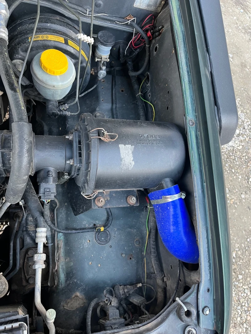 Nissan Terrano 2.7, снимка 15 - Автомобили и джипове - 52885513