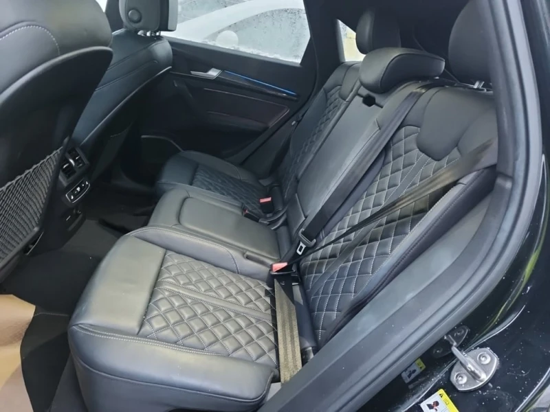 Audi SQ5 * TECHNIK * CARBON CARFAX * ФИНАНСИРАНЕ, снимка 13 - Автомобили и джипове - 53027056
