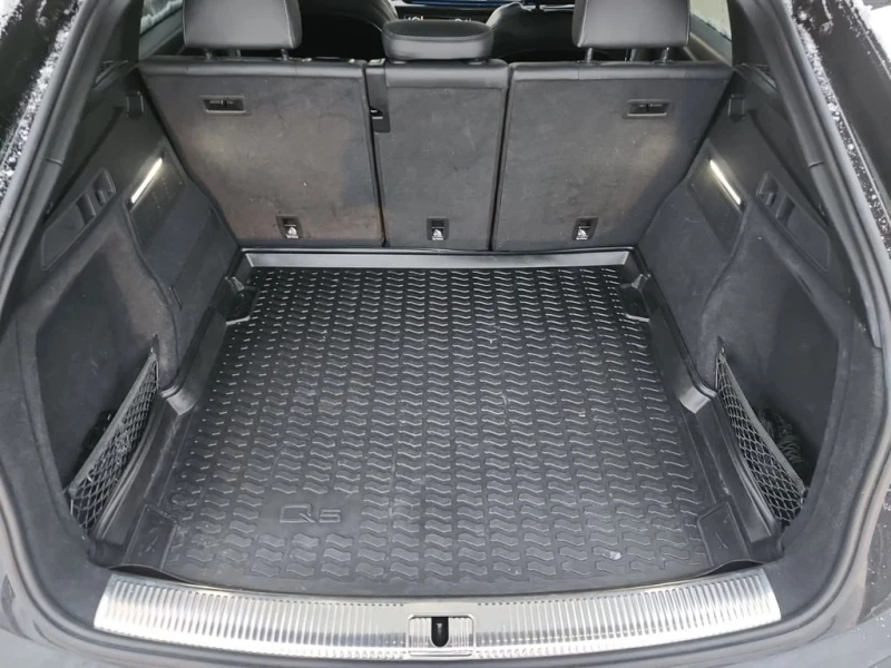 Audi SQ5 * TECHNIK * CARBON CARFAX * ФИНАНСИРАНЕ, снимка 14 - Автомобили и джипове - 53027056