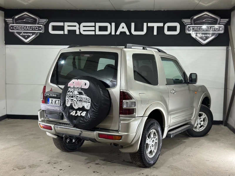 Mitsubishi Pajero 3.2, снимка 6 - Автомобили и джипове - 53326828