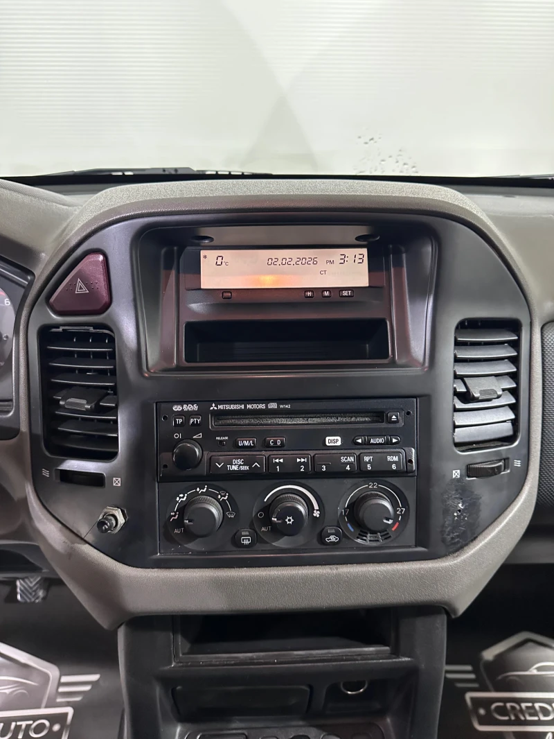 Mitsubishi Pajero 3.2, снимка 8 - Автомобили и джипове - 53326828