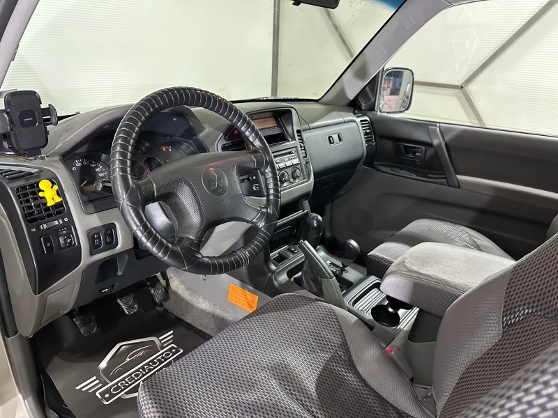 Mitsubishi Pajero 3.2, снимка 7 - Автомобили и джипове - 53326828