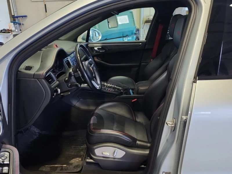 Porsche Macan GTS| PANO| HEATED SEATS| MEMORY, снимка 5 - Автомобили и джипове - 53368971