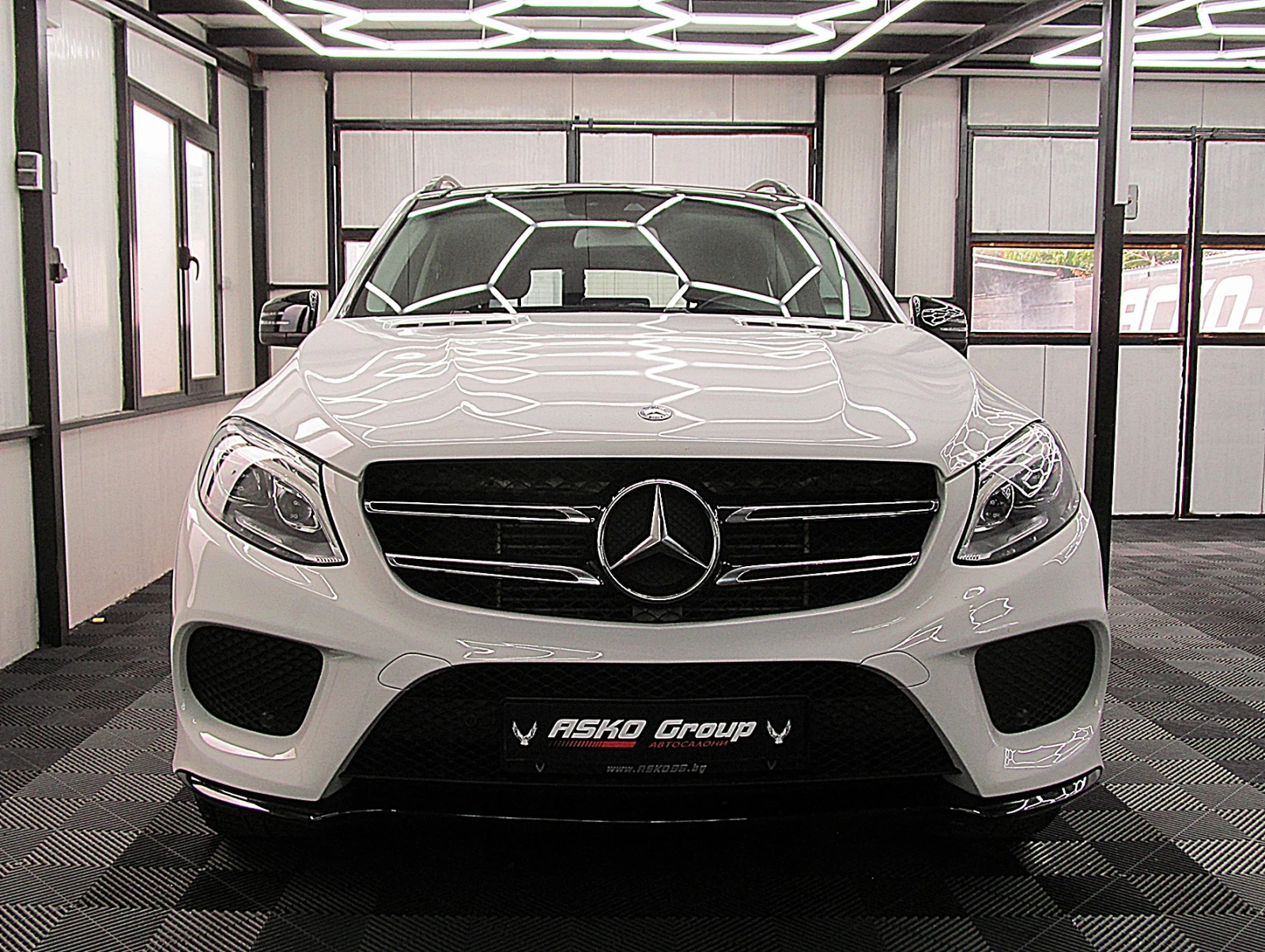 Mercedes-Benz GLE 350 AMG/PANORAMA/KelessGo/4-MATIC/ СОБСТВЕН ЛИЗИНГ - изображение 2